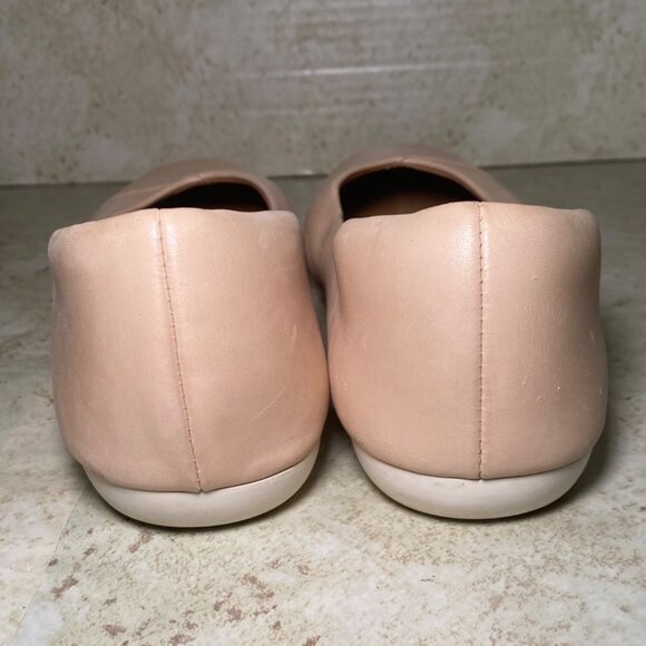 Clarks Nude Beige Ballet Flats Comfortable Cushioned Insoles Fairy Cottagecore - Picture 4 of 9